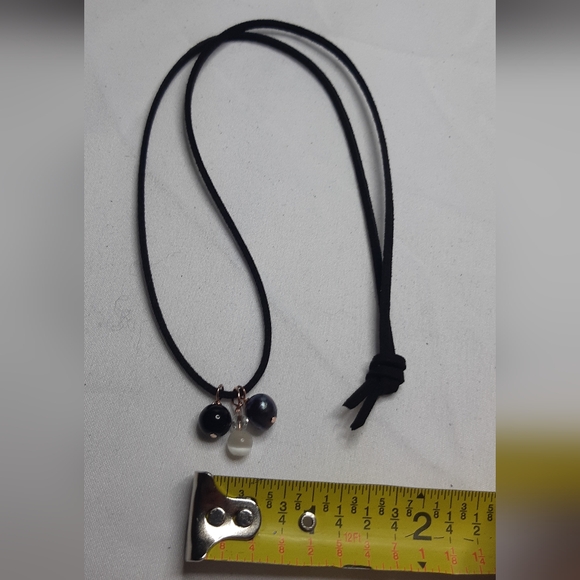 Genuine Onyx, Peacock Pearl, White Cat's Eye Necklace - Picture 3 of 3